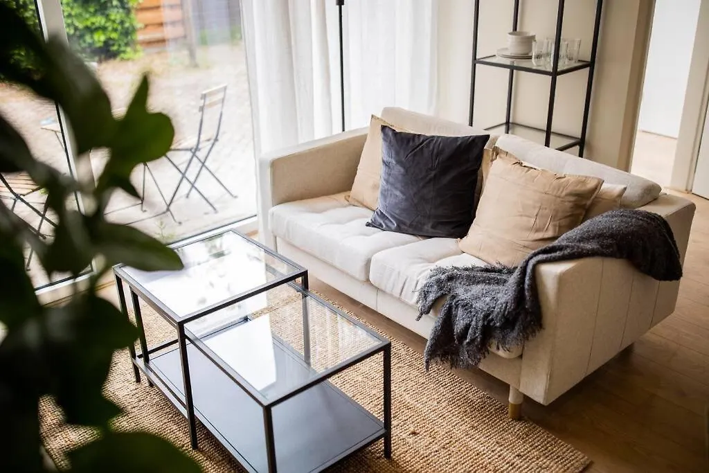 Ferienhaus Delightful 2 Bedroom Serviced Apartment 54M2 -Mst40D- Rotterdam