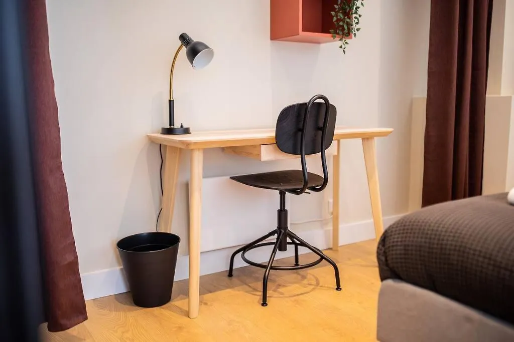 Delightful 2 Bedroom Serviced Apartment 54M2 -Mst40D- Rotterdam 0*,  Niederlande